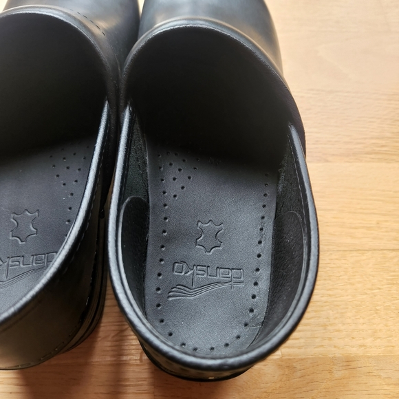 NWOT Danskos - Picture 5 of 14